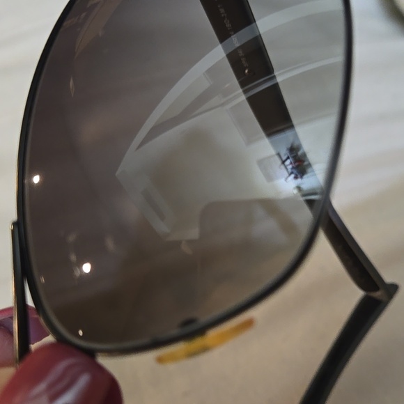 Authentic Prada sunglasses - Picture 8 of 10